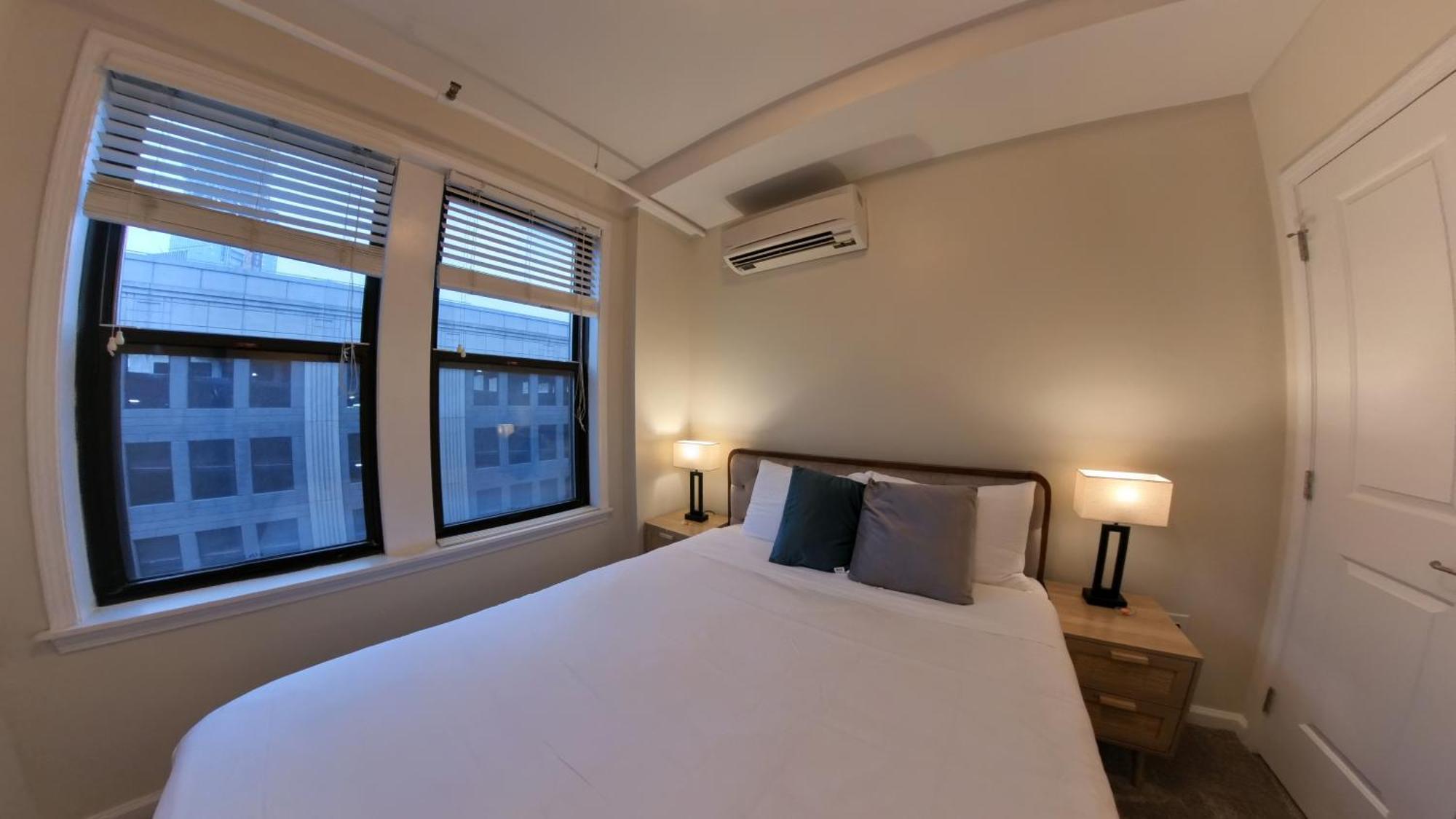 Prime City Center Location! 2Br Near Everything! 底特律 外观 照片